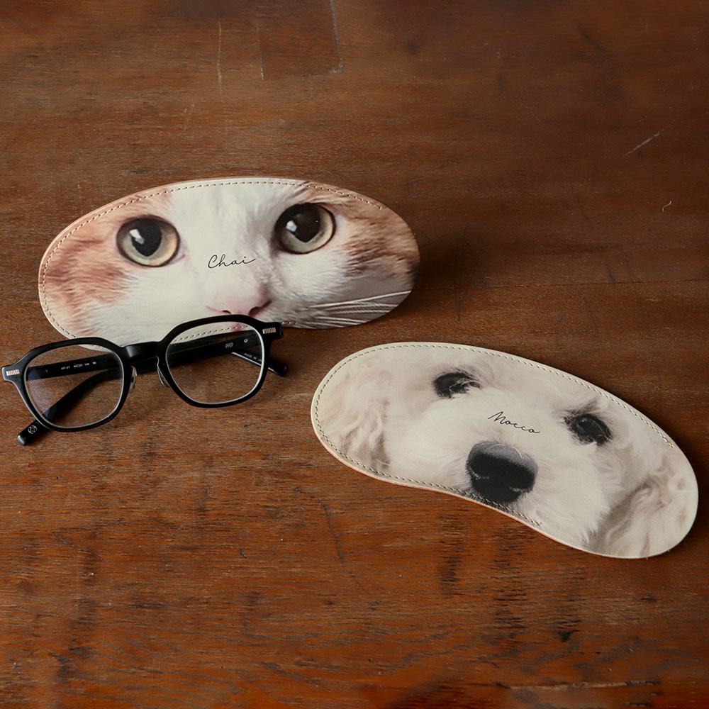 猫の目をデザインした本革メガネケース 猫好きに人気のアイテム