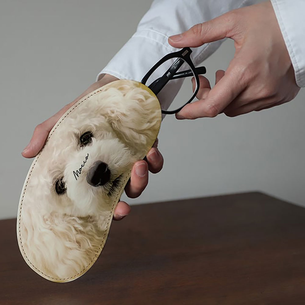 愛犬の目をデザインしたメガネケース 犬好きプレゼントにも最適
